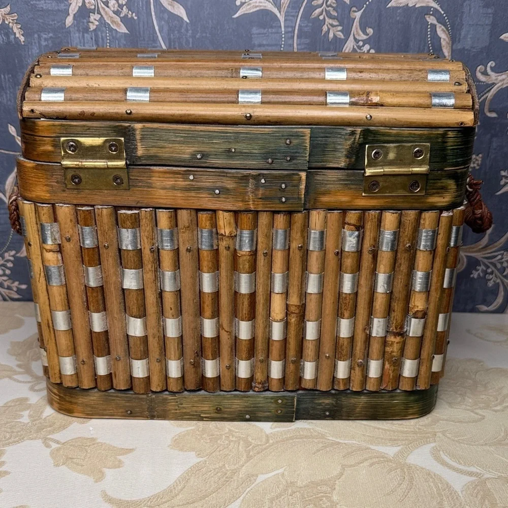 Vintage Estate Rustic Bamboo Storage Basket with Latch